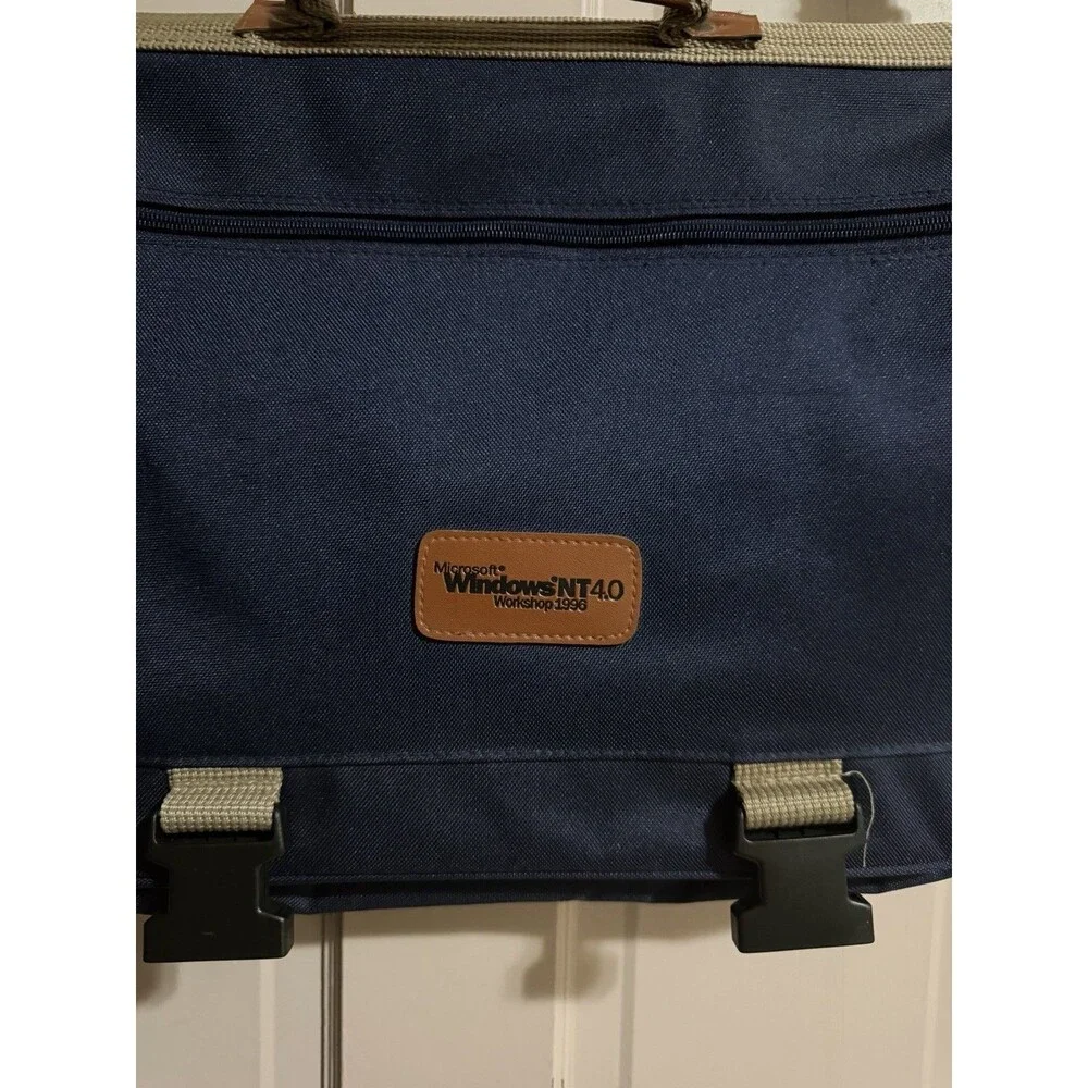 Microsoft Windows NT 4.0 Workshop 1996 Shoulder Messenger Bag